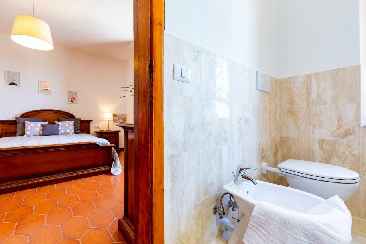 Casa Donatella Lägenhet Montecchio  Exteriör bild
