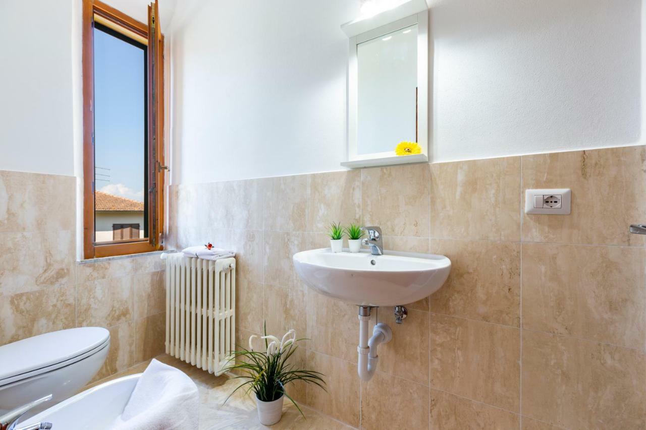Casa Donatella Lägenhet Montecchio  Exteriör bild