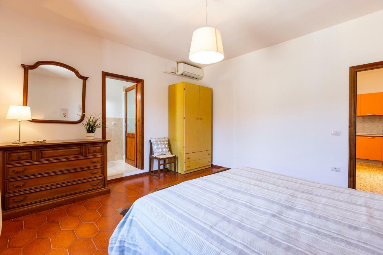 Casa Donatella Lägenhet Montecchio  Exteriör bild