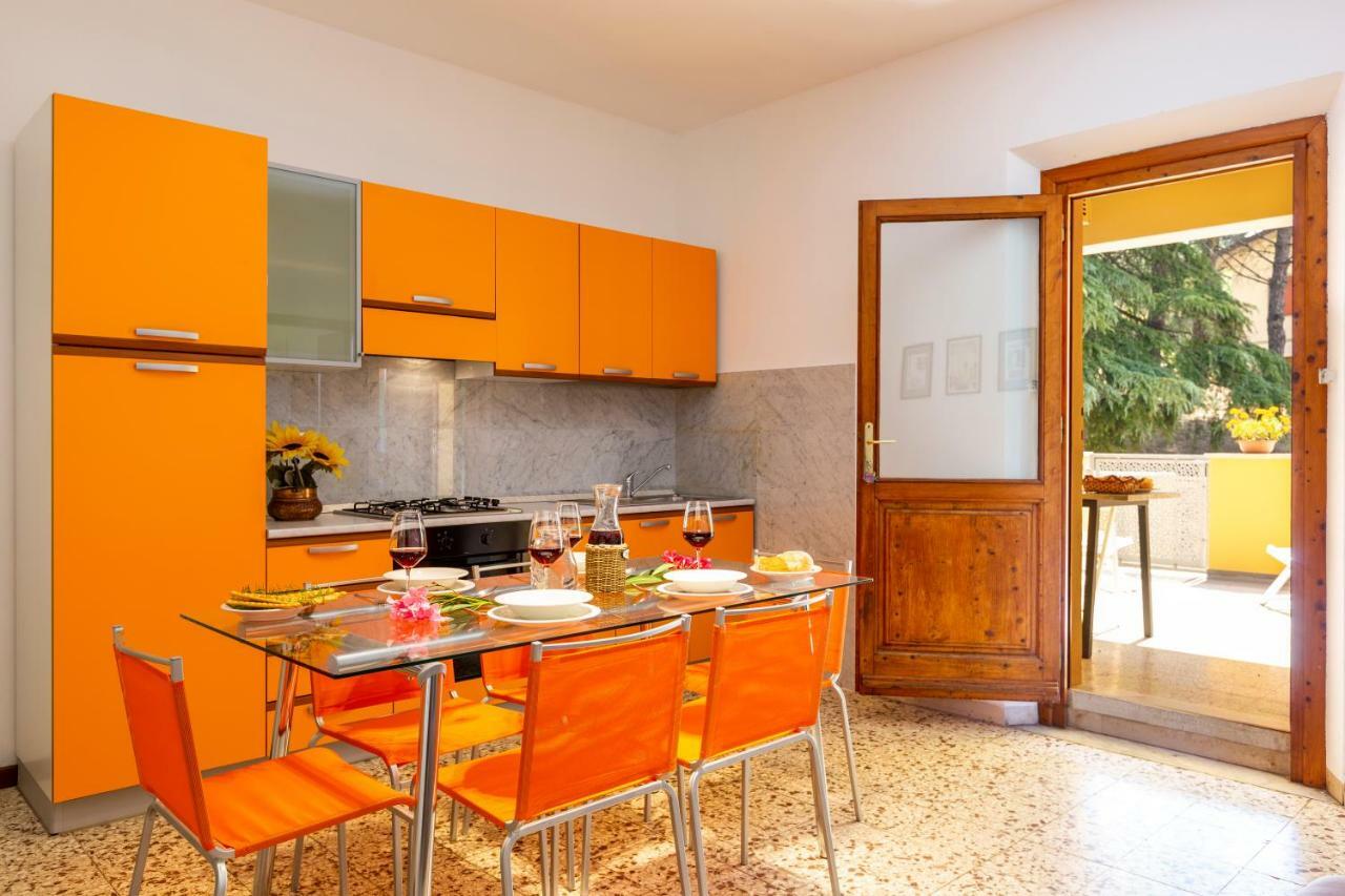 Casa Donatella Lägenhet Montecchio  Exteriör bild