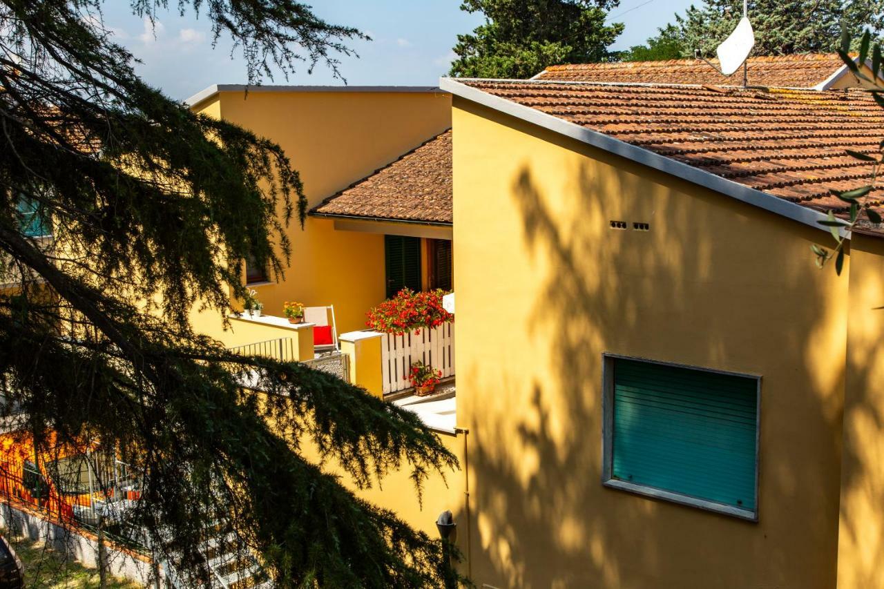 Casa Donatella Lägenhet Montecchio  Exteriör bild