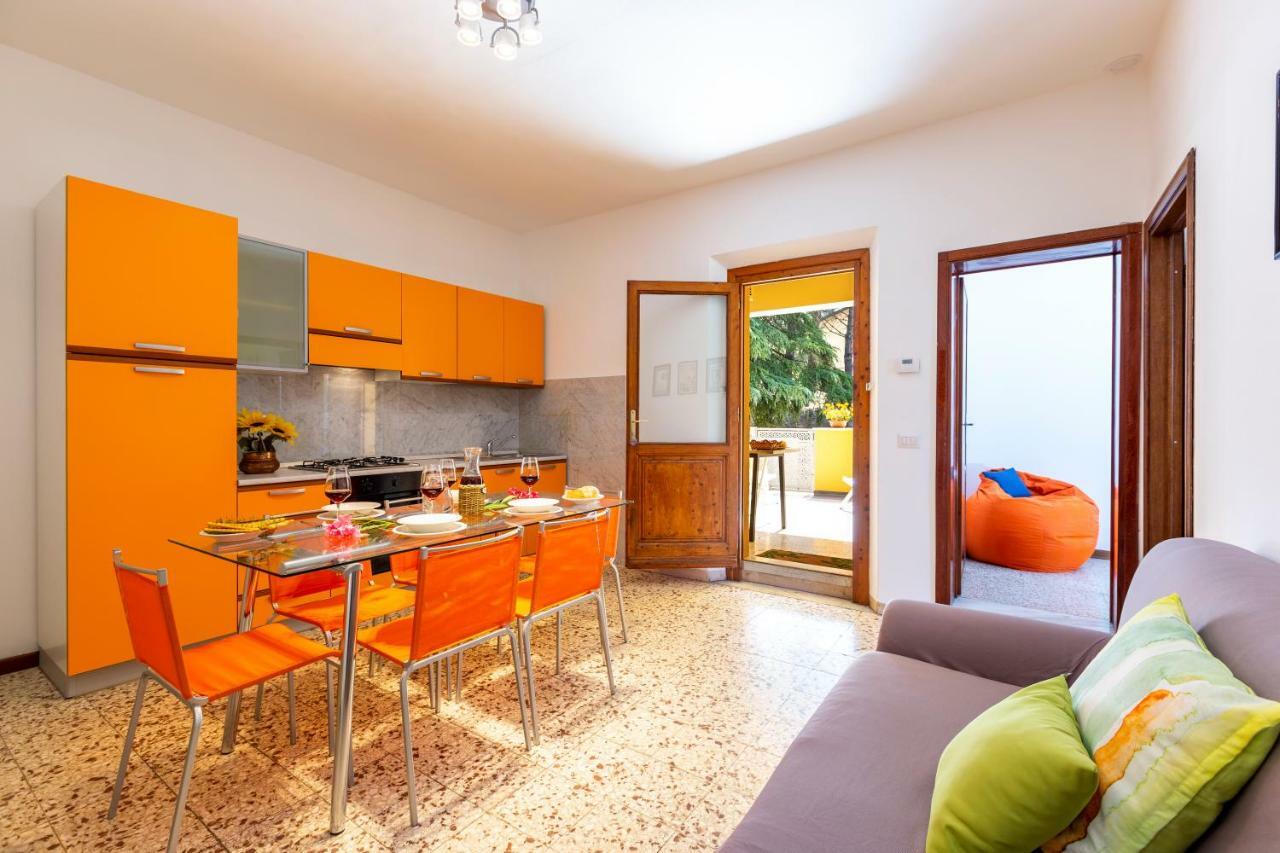 Casa Donatella Lägenhet Montecchio  Exteriör bild