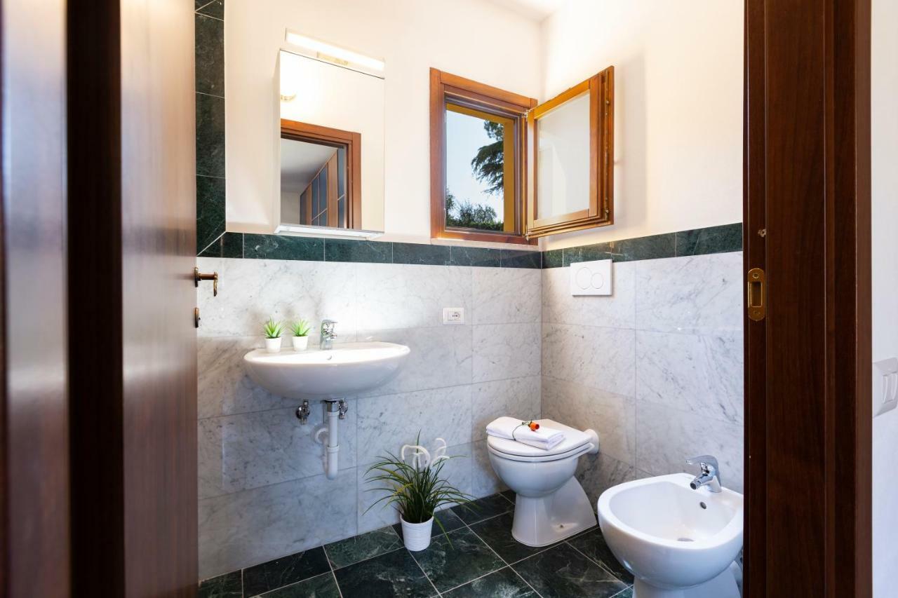 Casa Donatella Lägenhet Montecchio  Exteriör bild